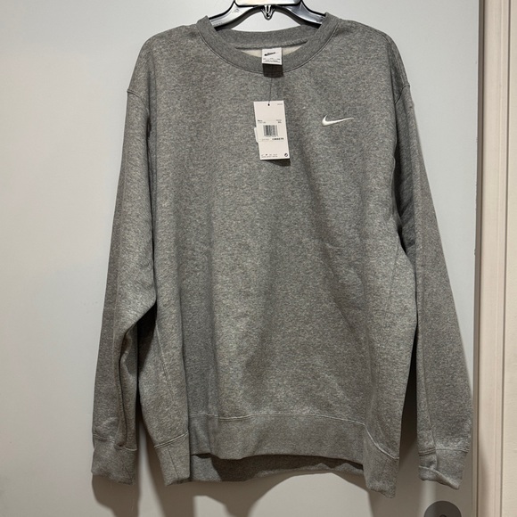 Nike Men's Classic Gray Crewneck Sweater - Picture 1 of 3